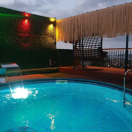 Yeliza Tatil Evi *